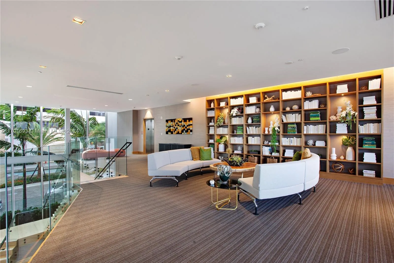 North Miami Beach, Florida 33160, United States, 2 Bedrooms Bedrooms, ,2 BathroomsBathrooms,Residential,Pending,29646