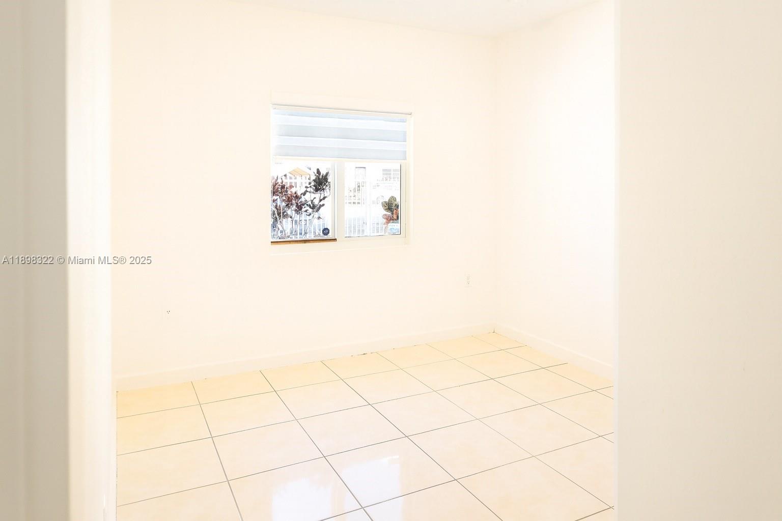 AVOCADO PARK - Residential Lease
