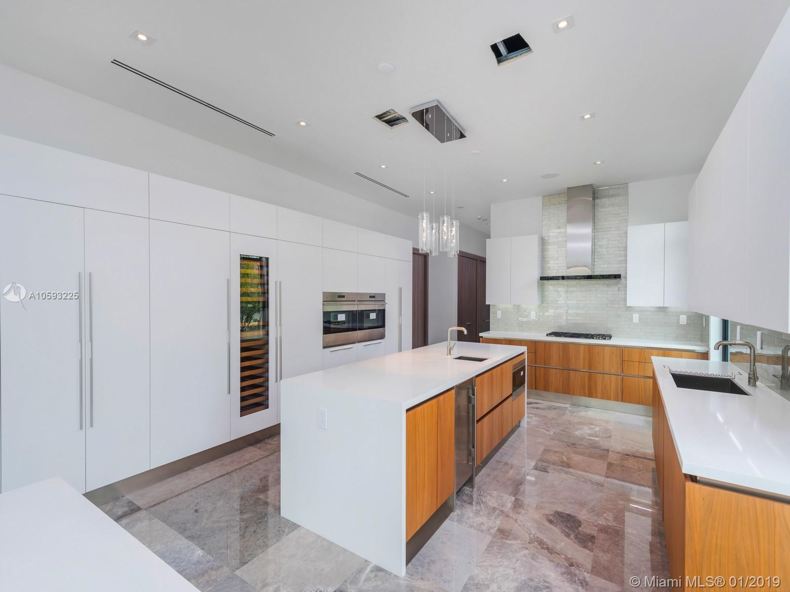 Pinecrest - Residential