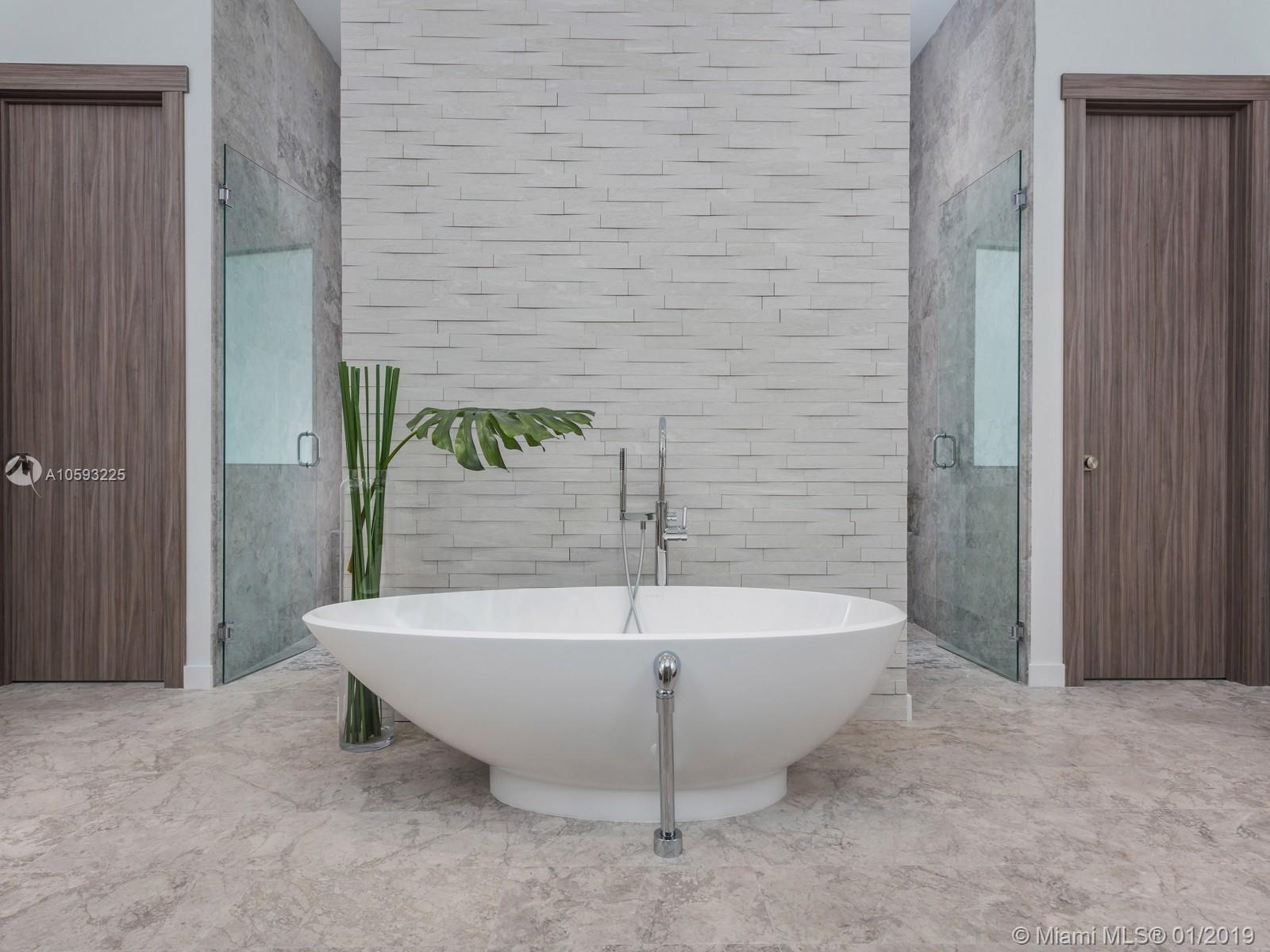 Pinecrest - Residential