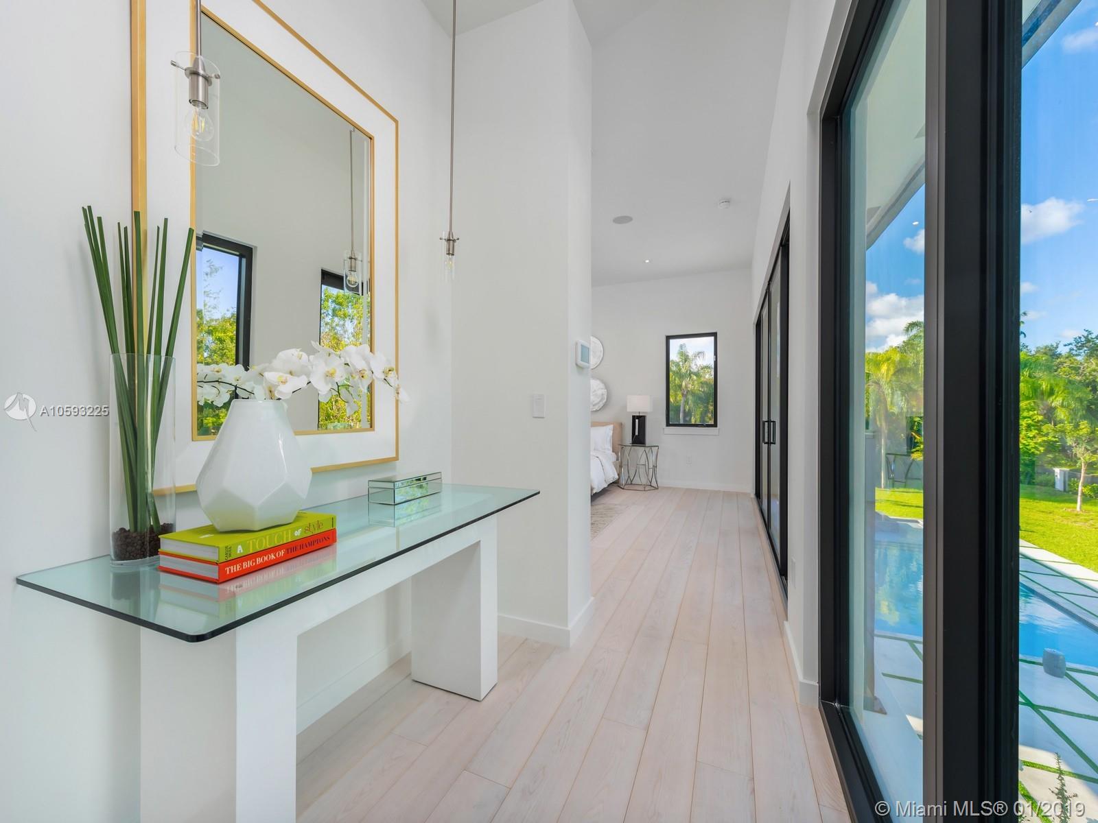 Pinecrest - Residential