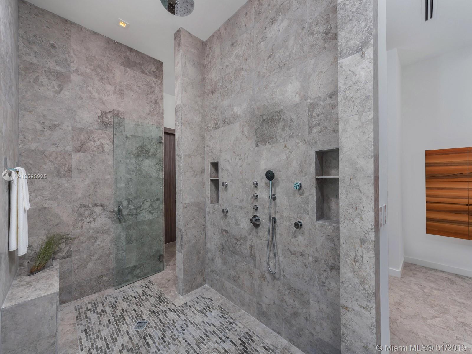 Pinecrest - Residential