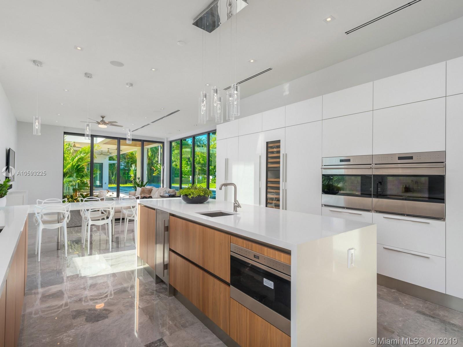 Pinecrest - Residential