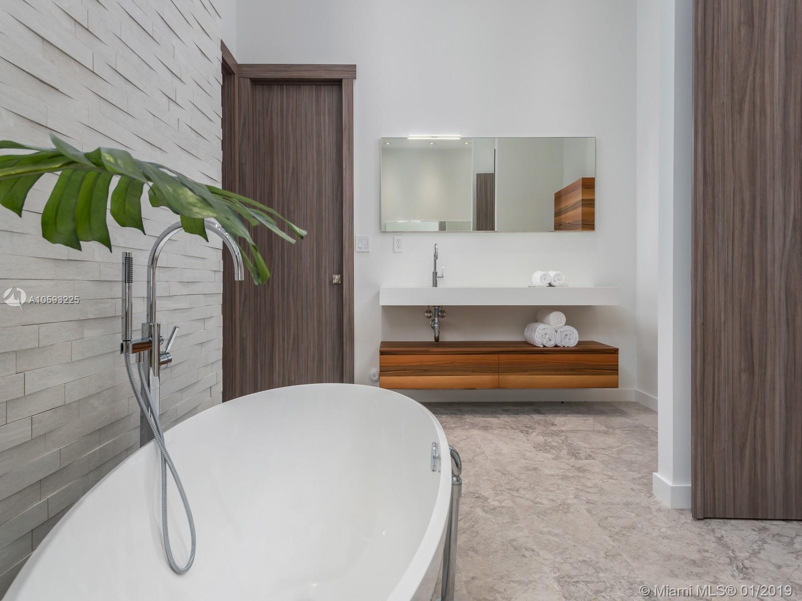 Pinecrest - Residential