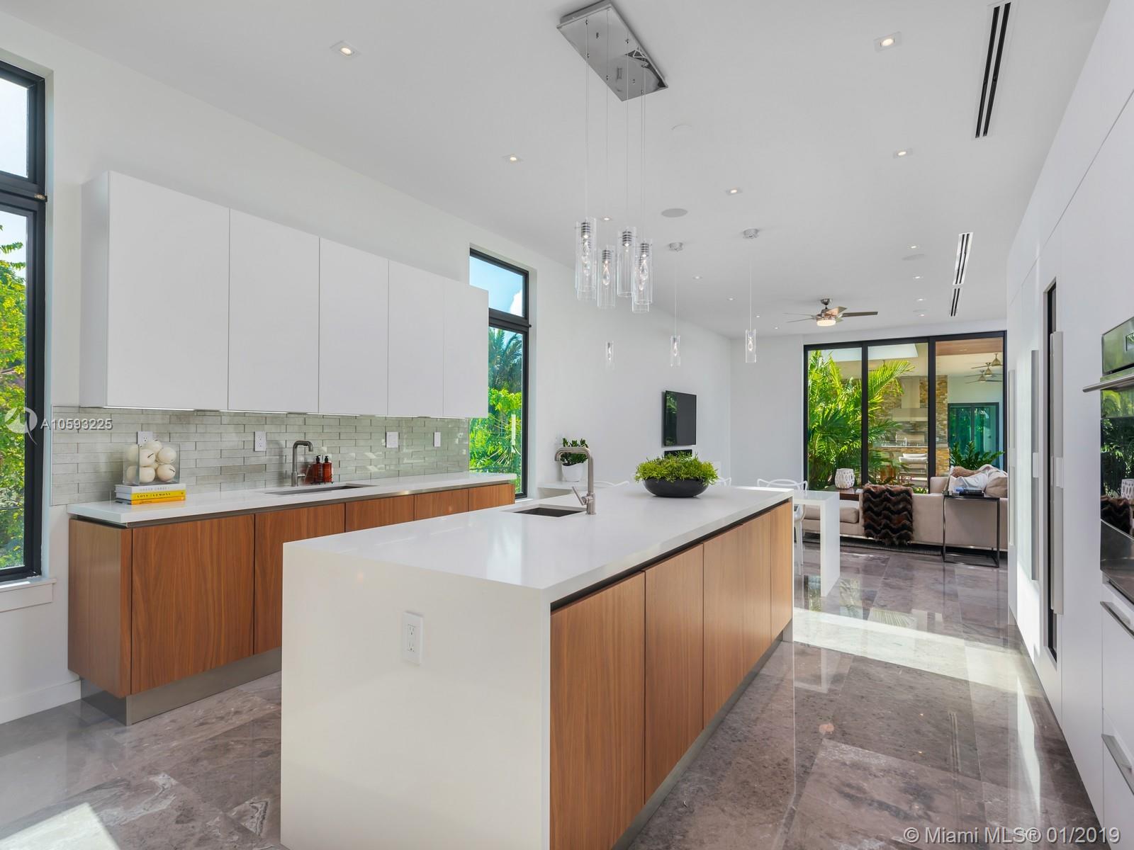 Pinecrest - Residential