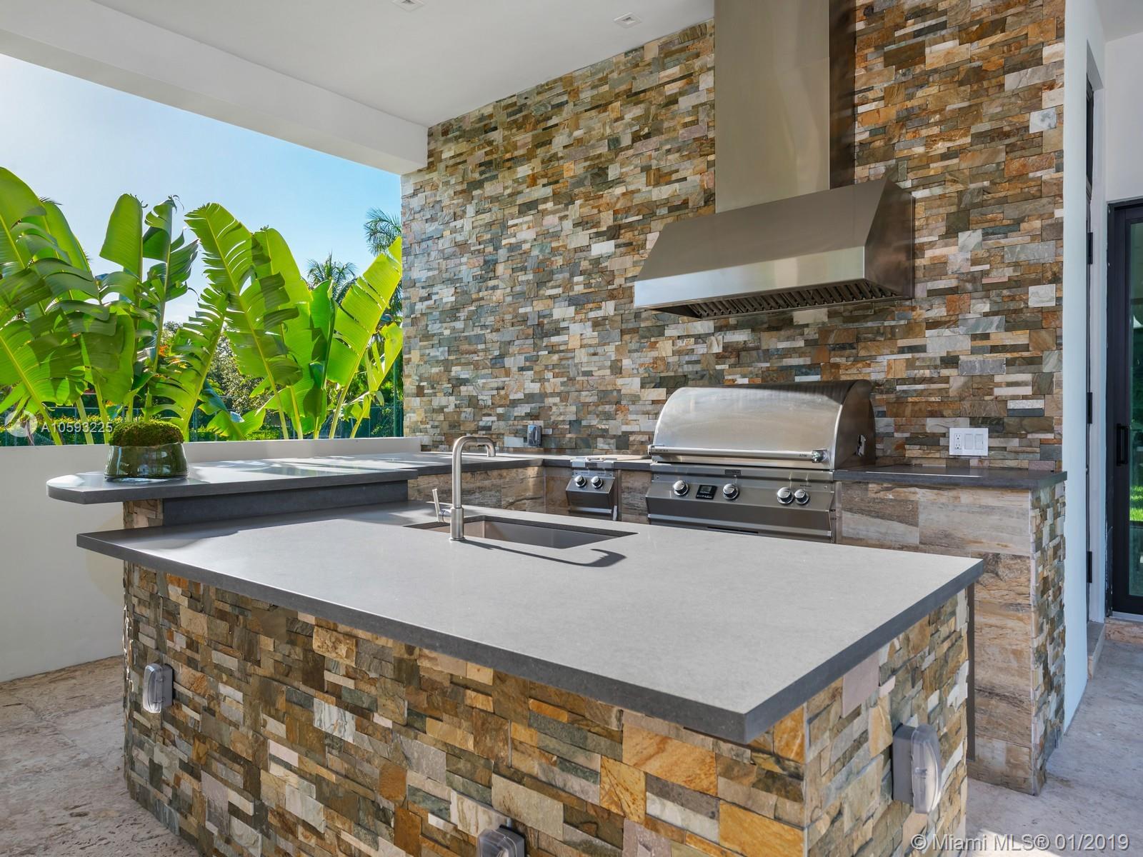 Pinecrest - Residential