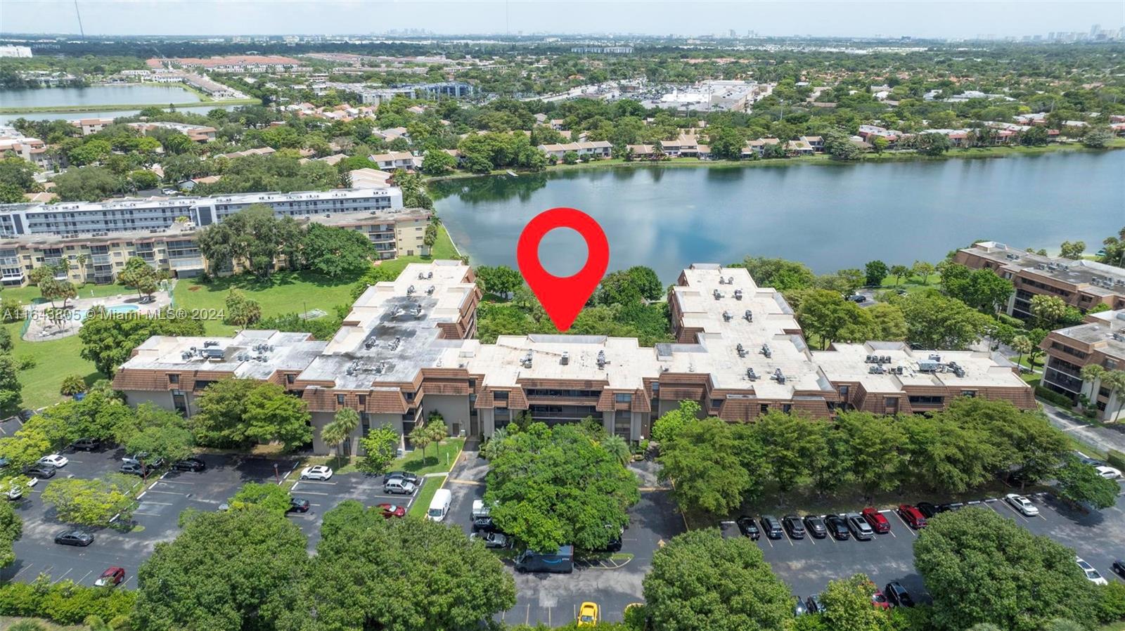 COCO WOOD CONDO - Residential