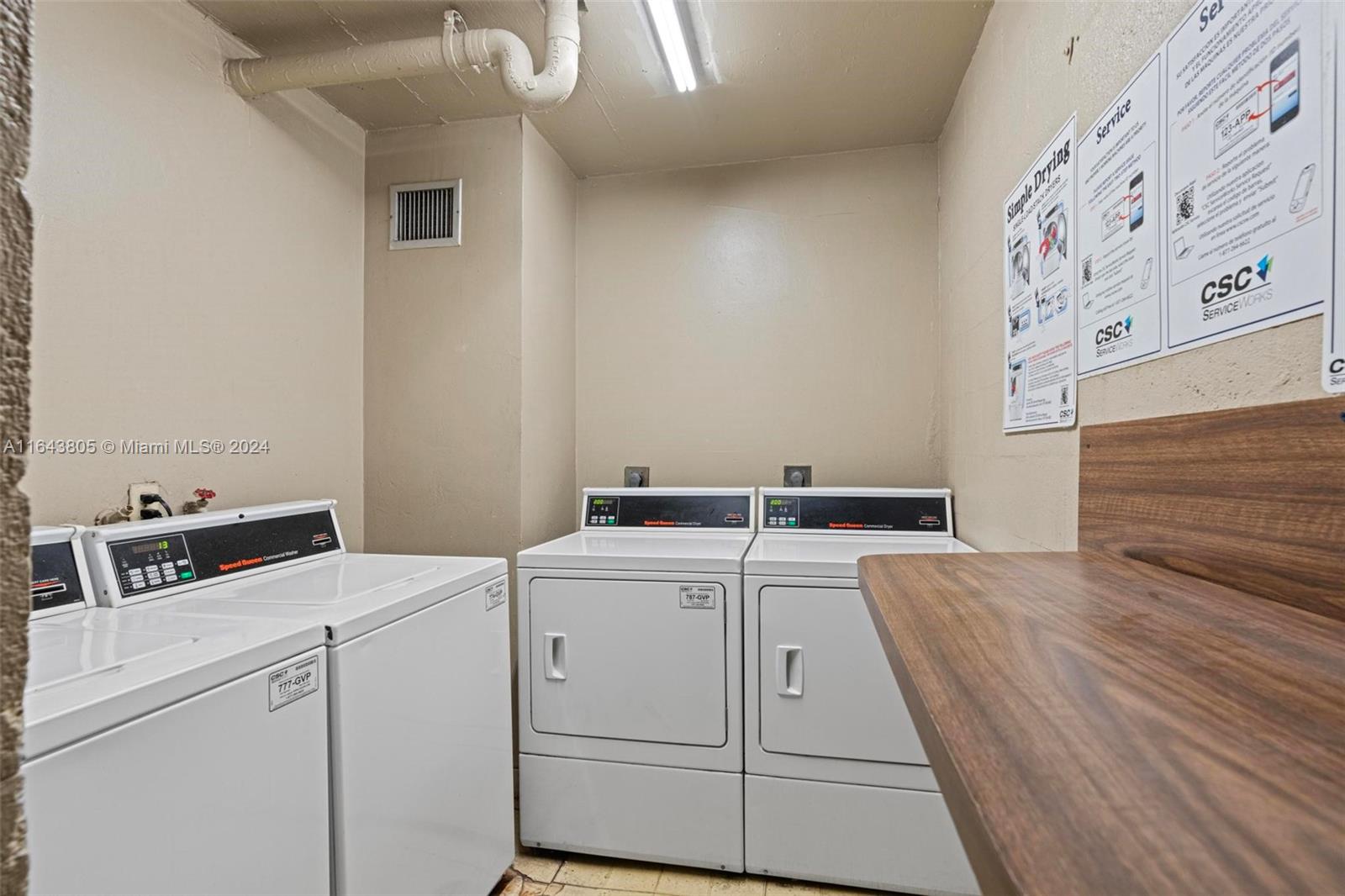 COCO WOOD CONDO - Residential