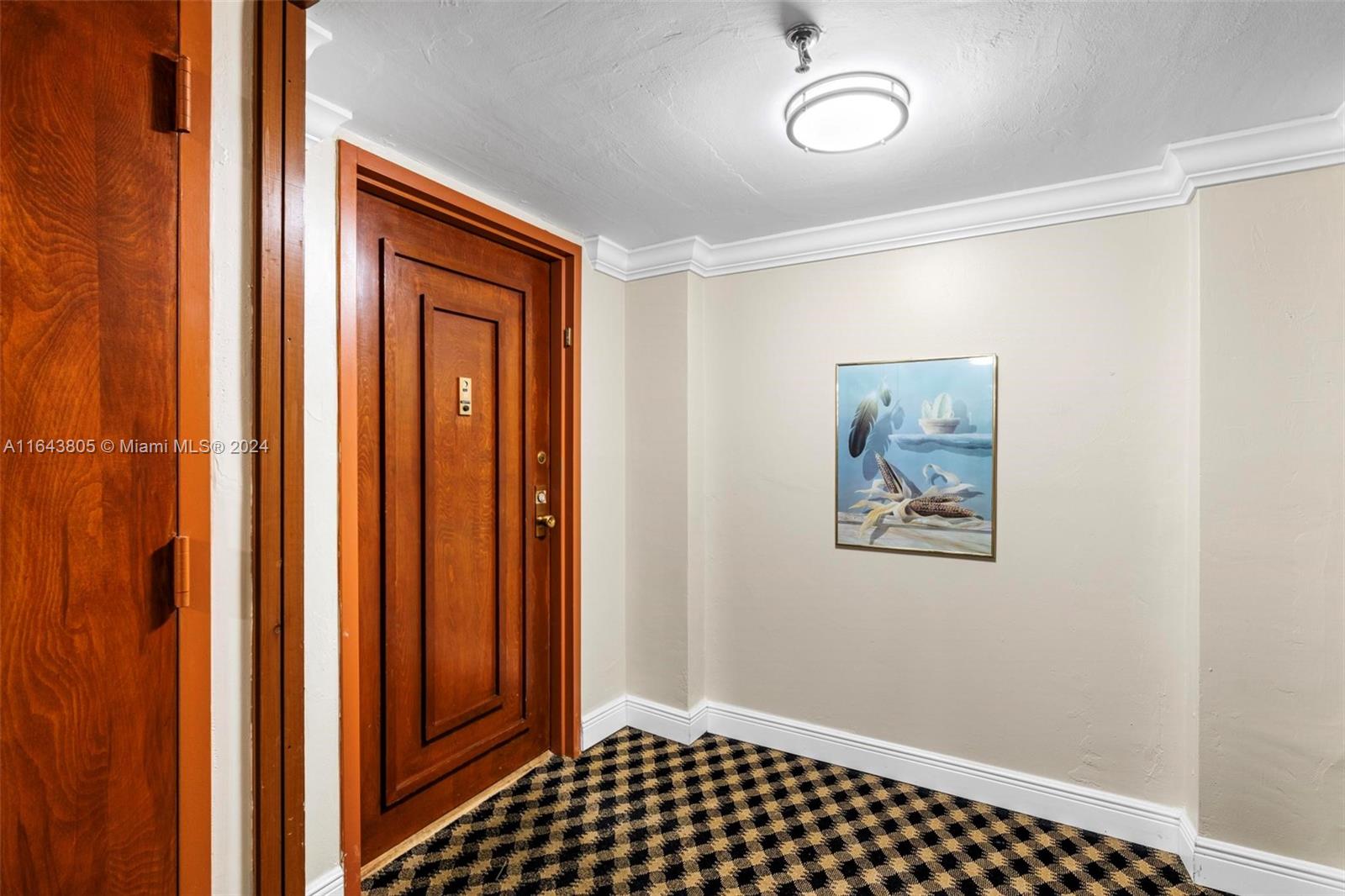 COCO WOOD CONDO - Residential