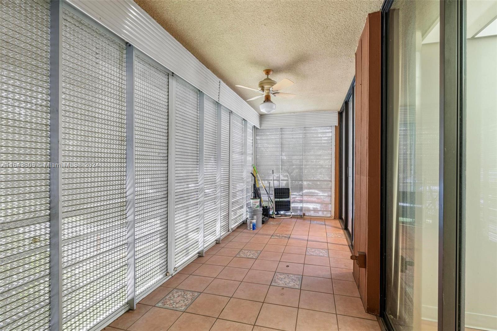 COCO WOOD CONDO - Residential