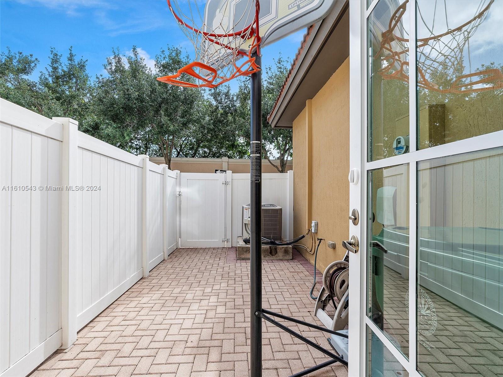 MEADOW PINES - Residential