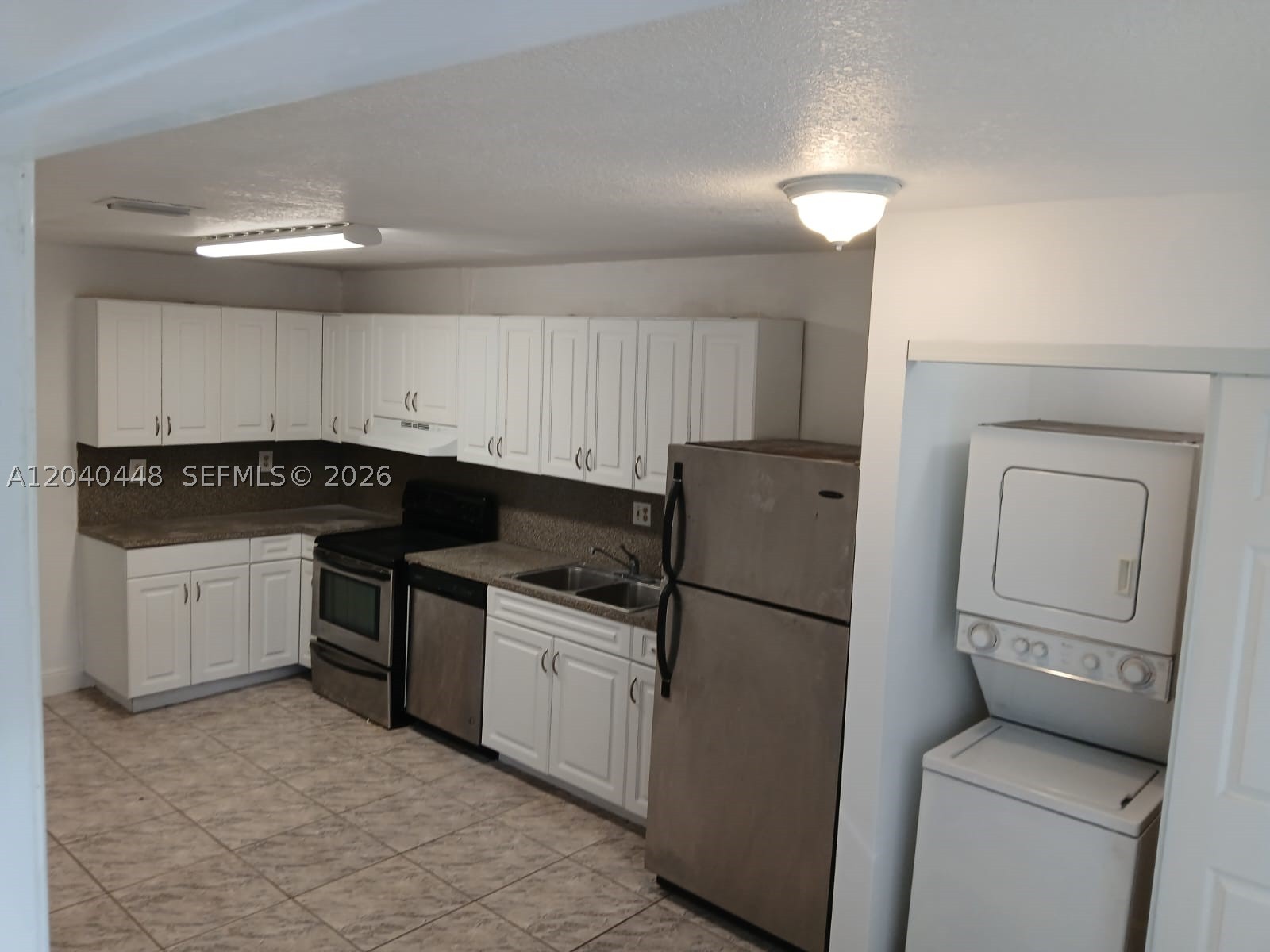 7318-7320 NW 76th Dr