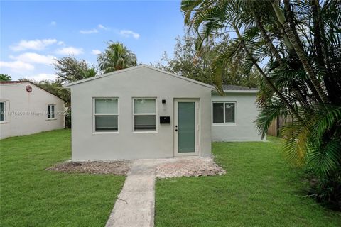 2431 Coolidge St Hollywood FL 33020