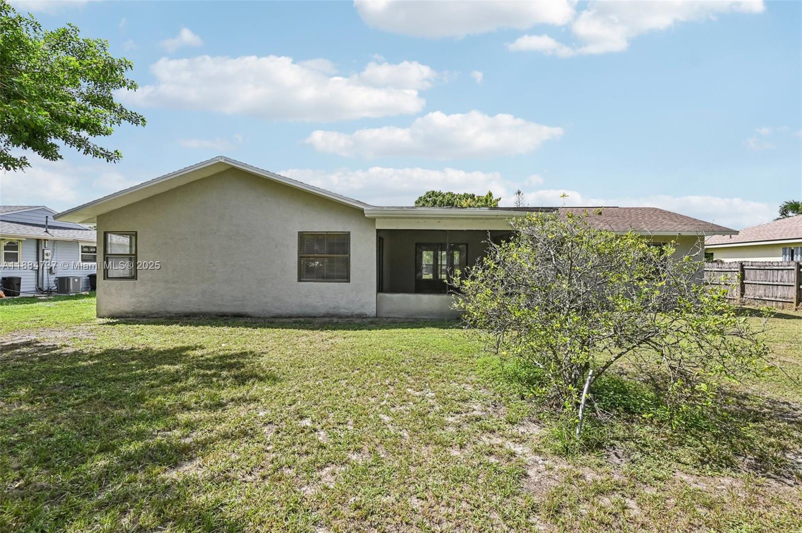 PORT ST LUCIE SECTION 10 - Residential