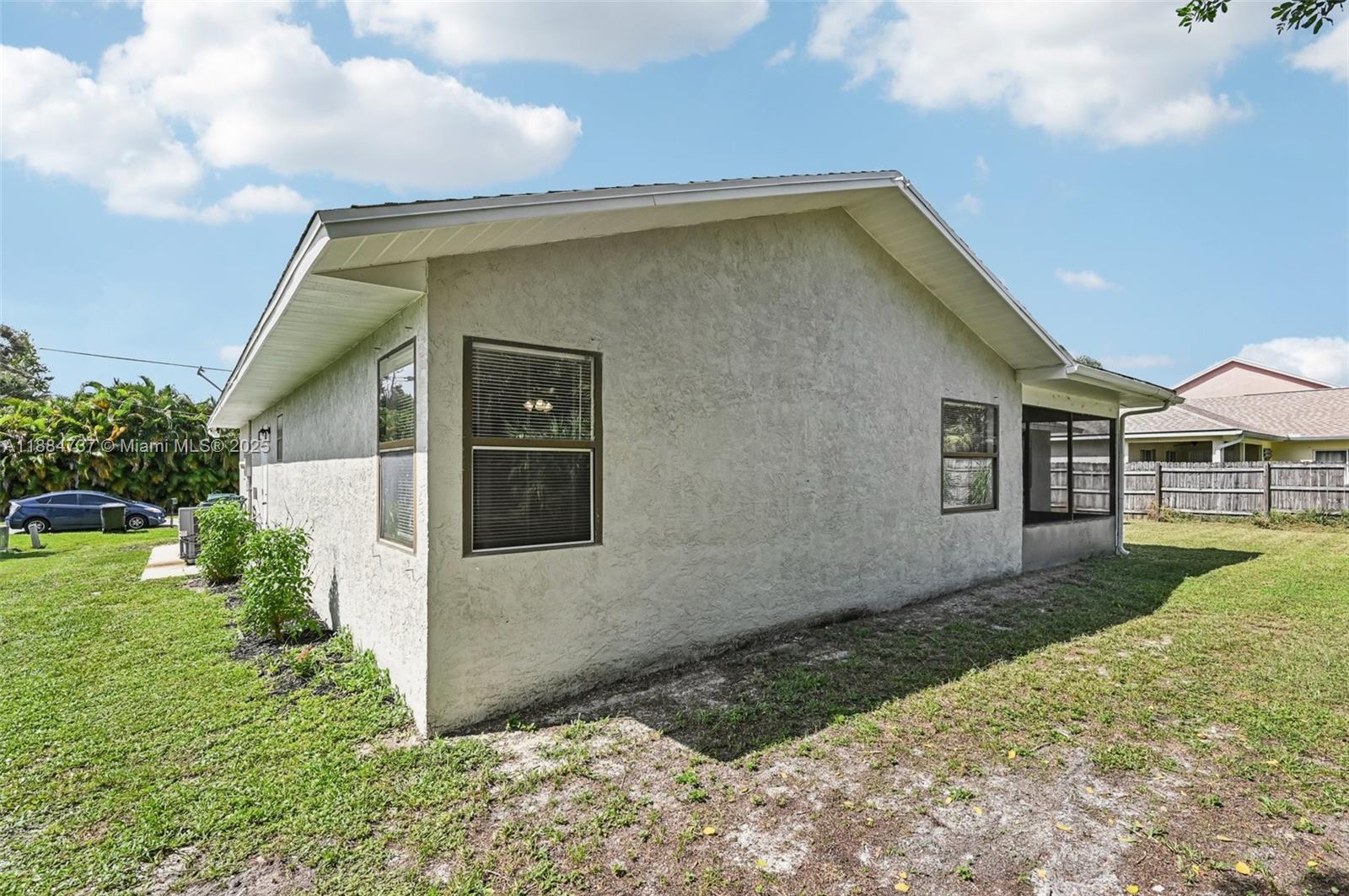 PORT ST LUCIE SECTION 10 - Residential