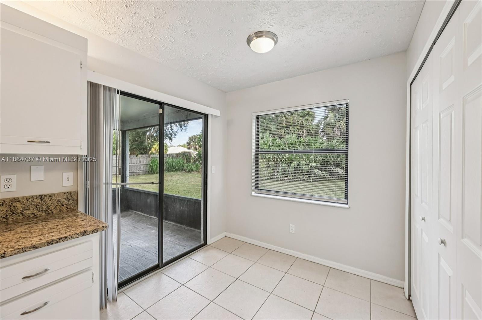 PORT ST LUCIE SECTION 10 - Residential