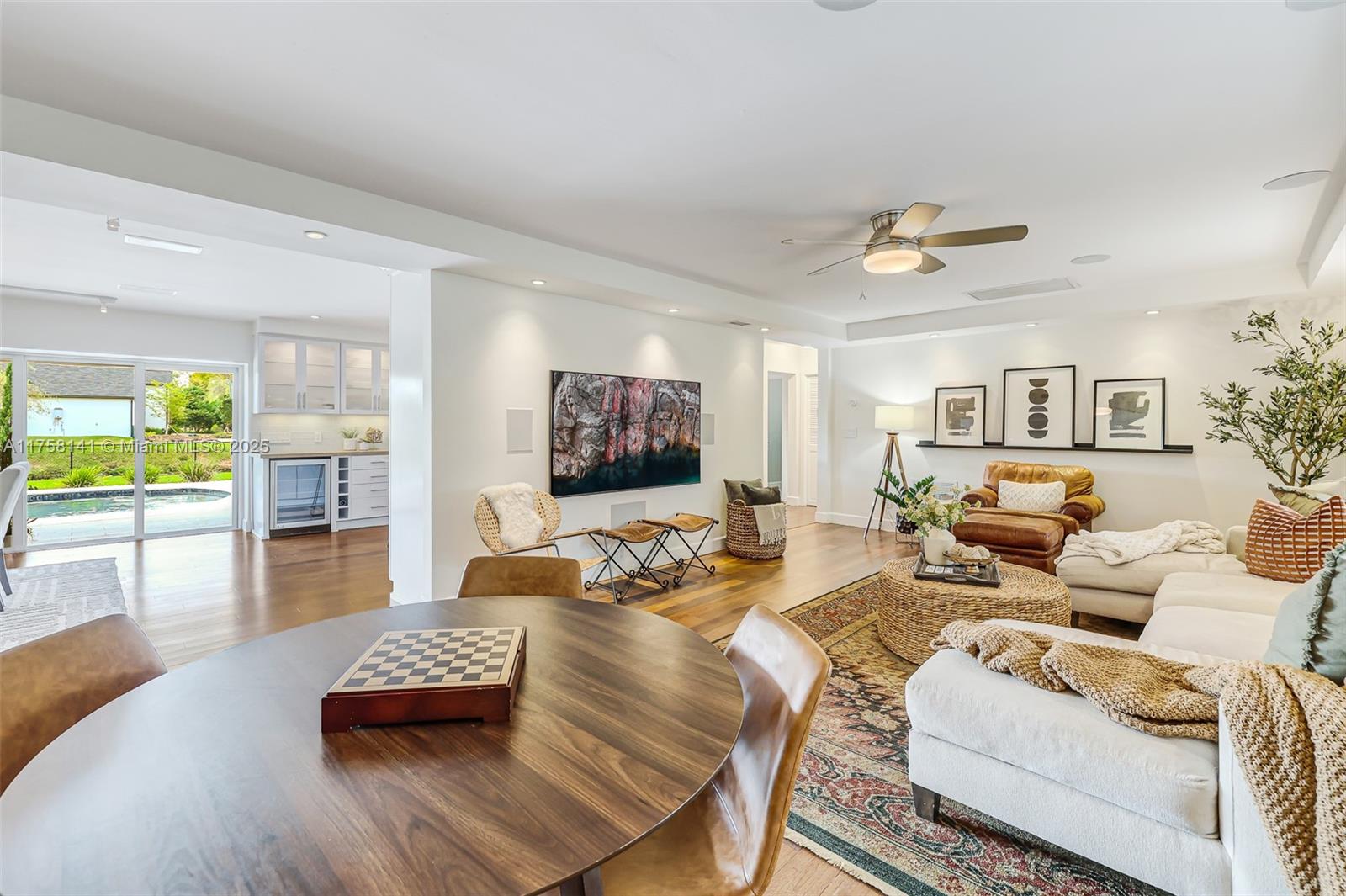 KENDALL PARK ESTATES 2ND - Residential