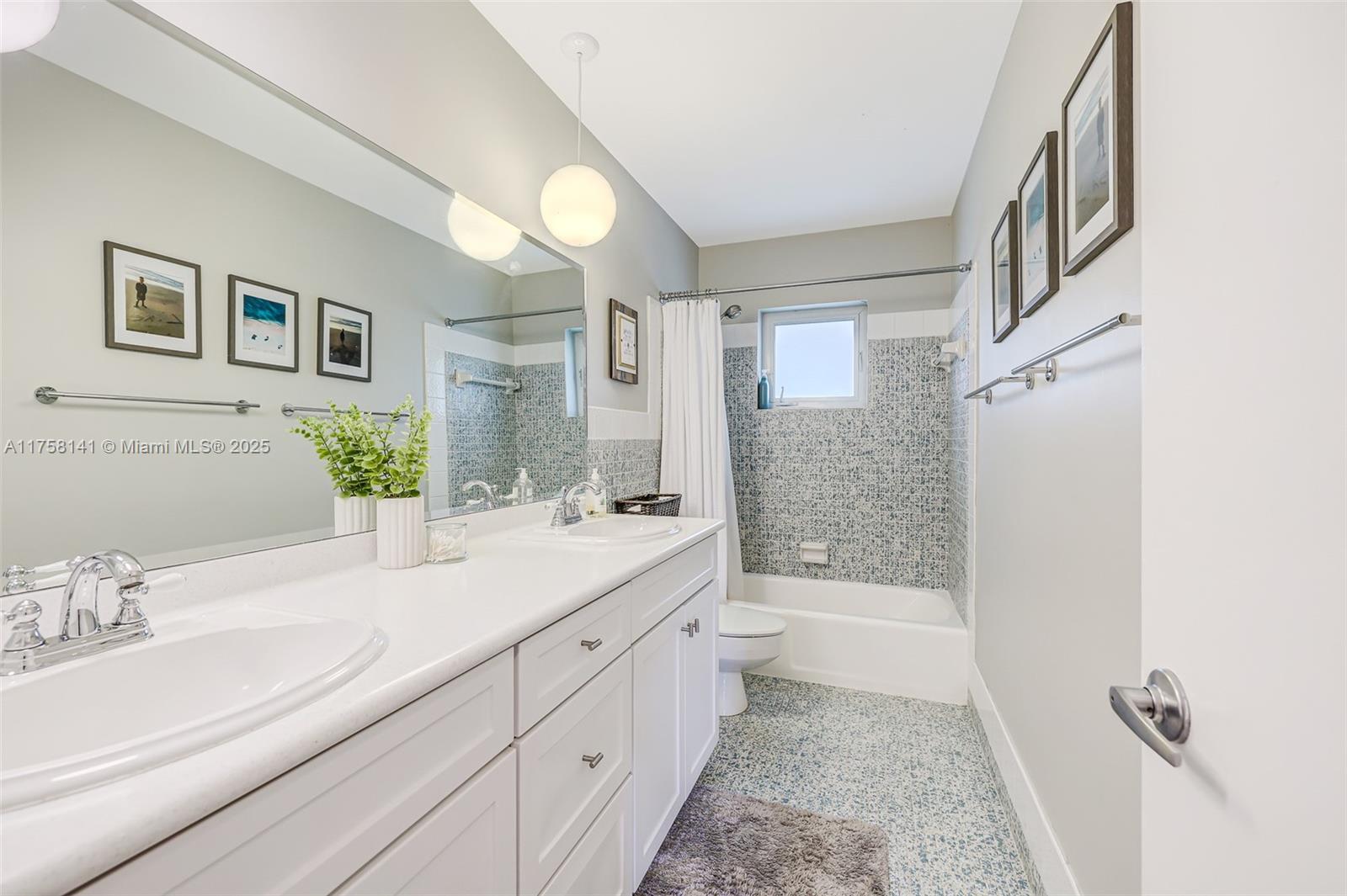 KENDALL PARK ESTATES 2ND - Residential