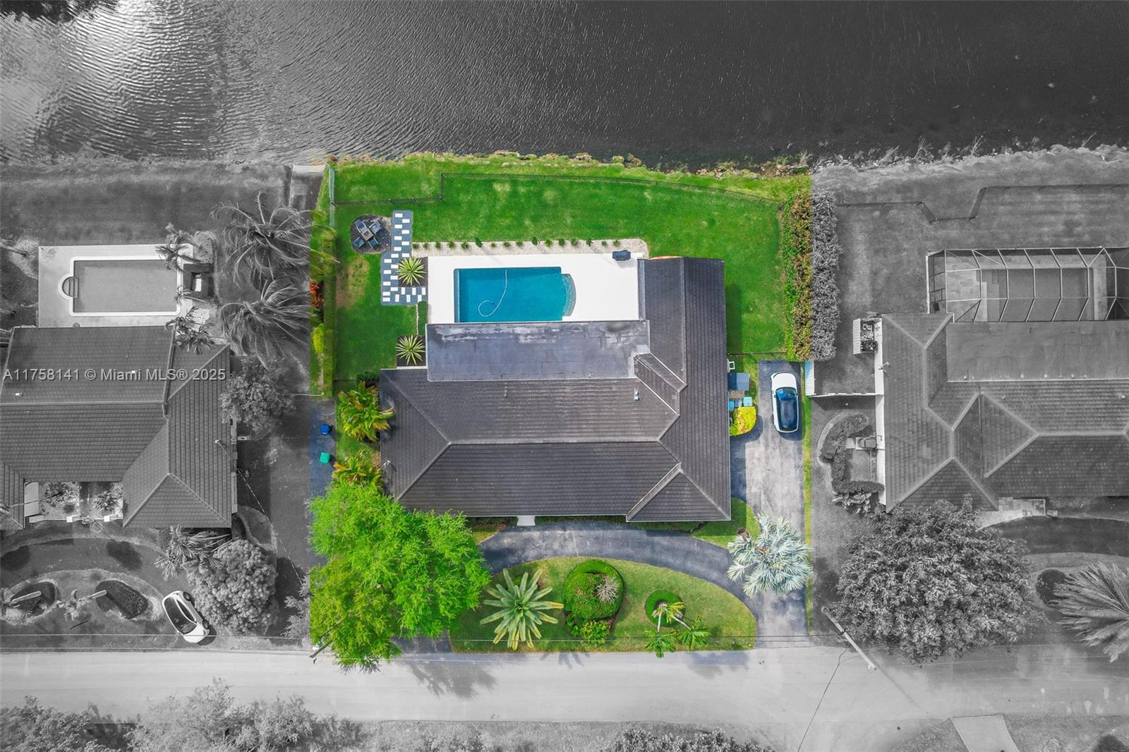 KENDALL PARK ESTATES 2ND - Residential