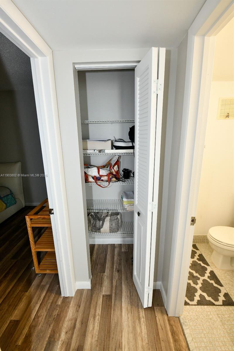 NEWPORT L CONDO - Residential