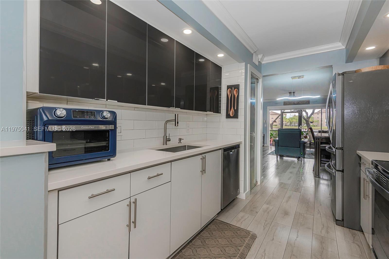 SUFFOLK AT CENTURY VILLAG - Residential