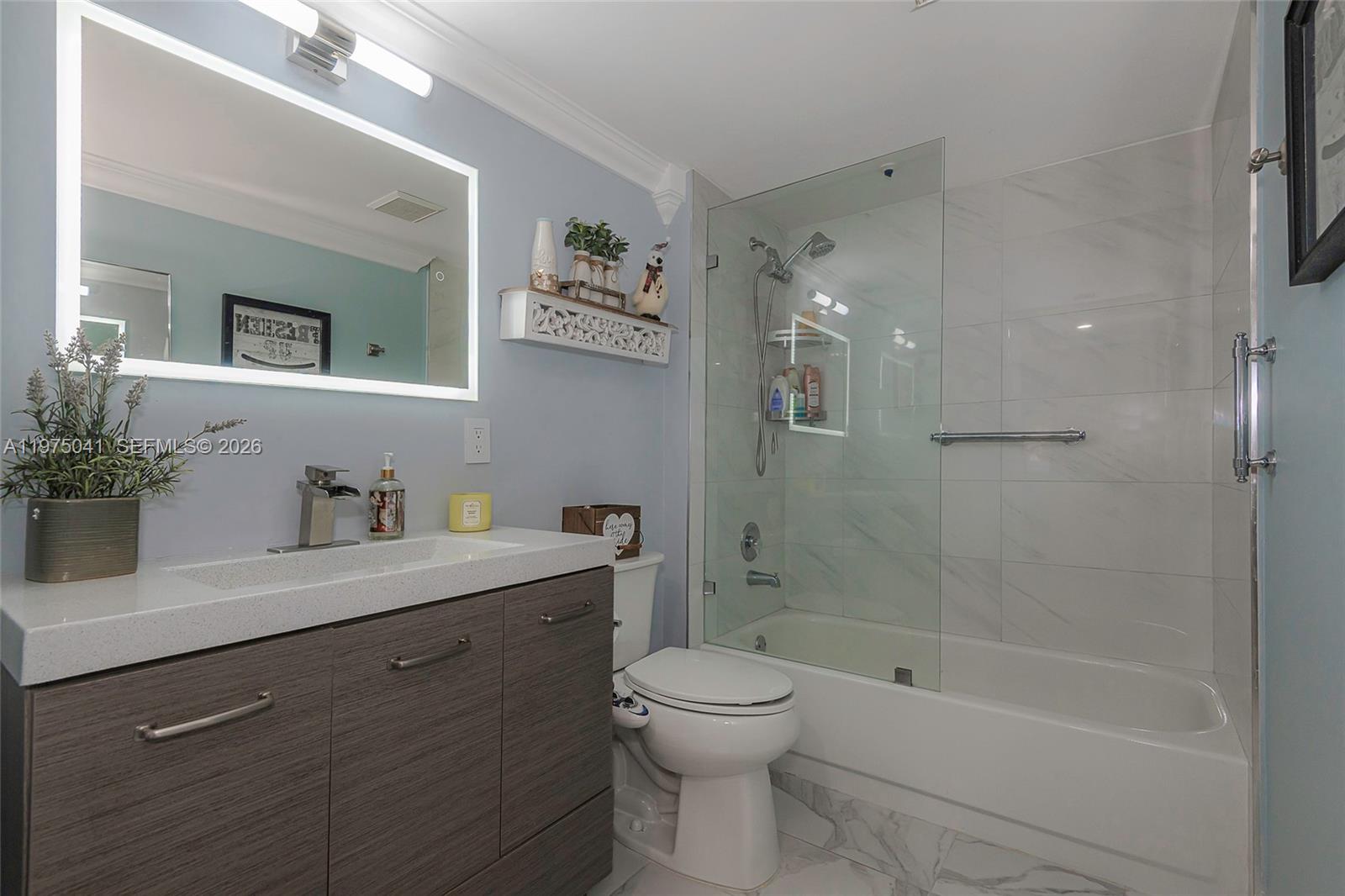 SUFFOLK AT CENTURY VILLAG - Residential