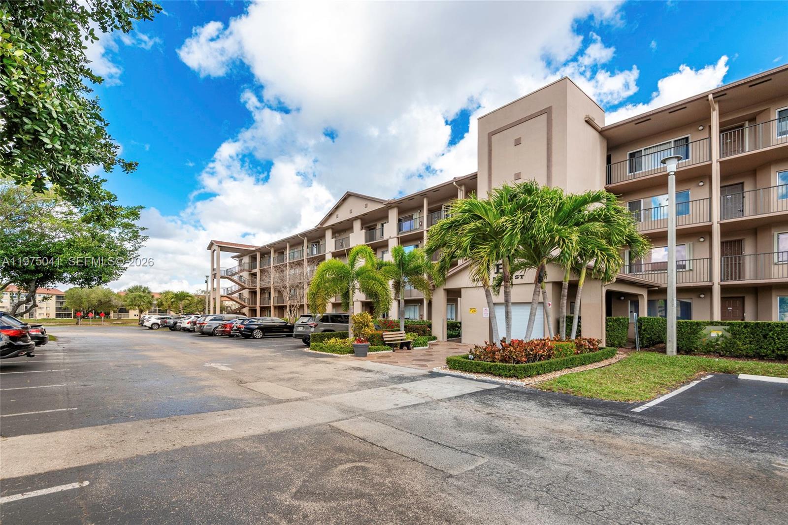 SUFFOLK AT CENTURY VILLAG - Residential