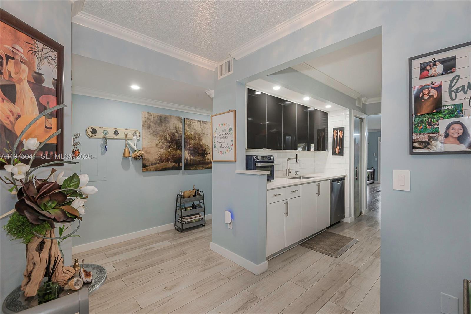 SUFFOLK AT CENTURY VILLAG - Residential