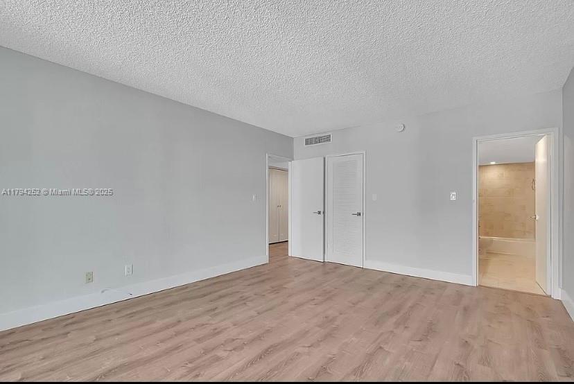 THE CARRIAGE HOUSE CONDO - Residential