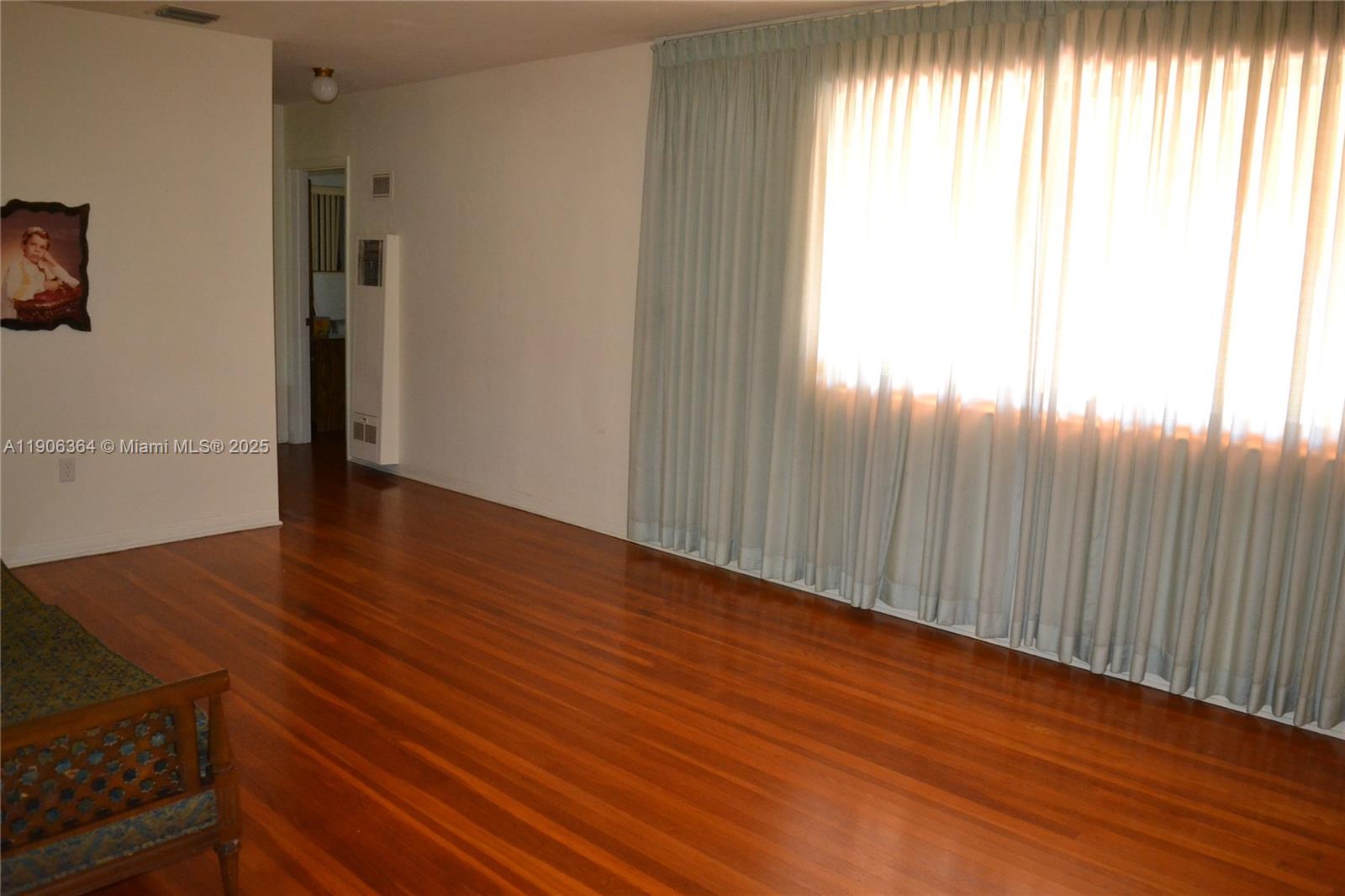 MIRACLE MANOR 4TH ADDN - Residential Lease