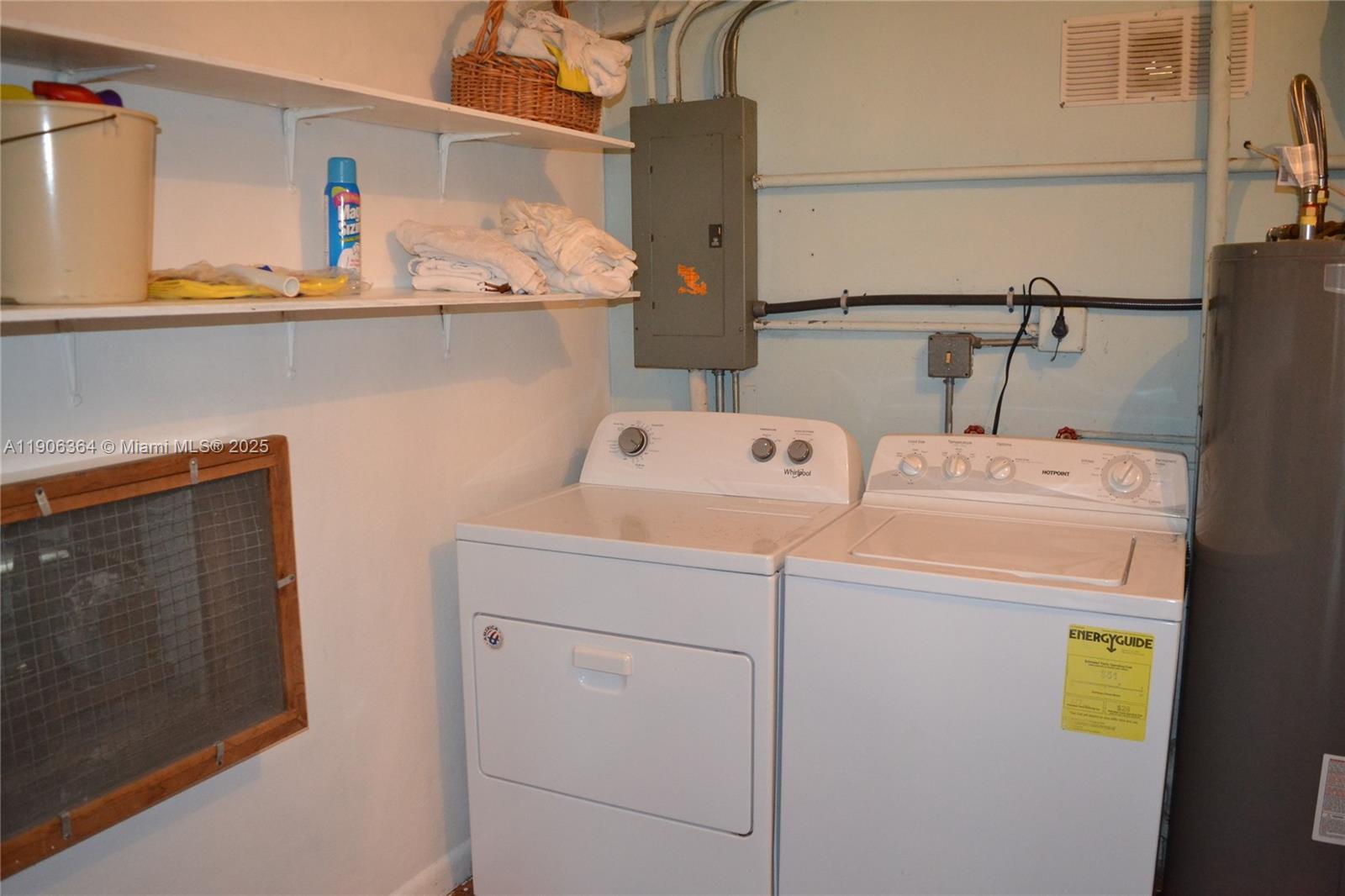 MIRACLE MANOR 4TH ADDN - Residential Lease