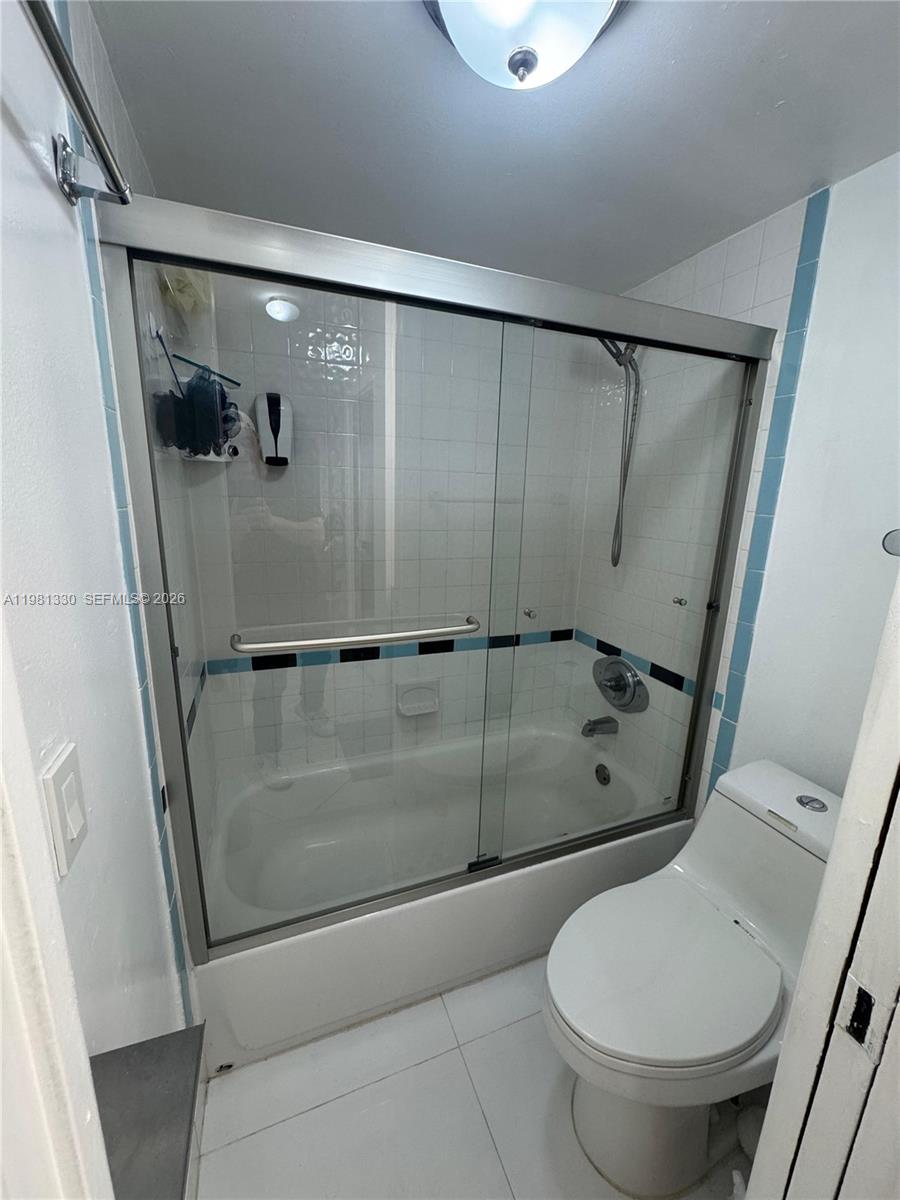 DOLPHIN CONDO - Residential