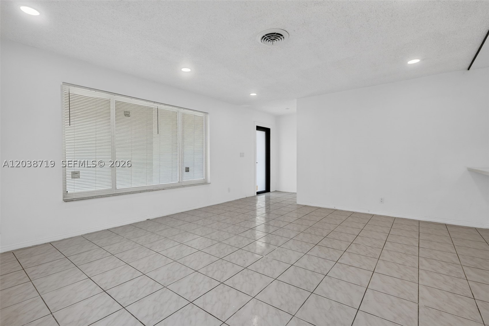 258 SW 8th St