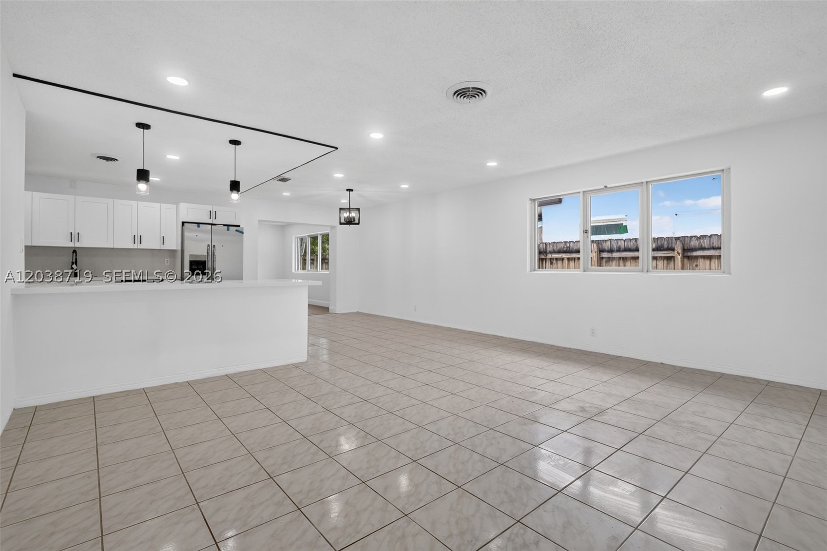 258 SW 8th St