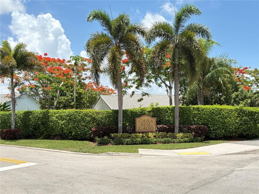 Great Location, ligth and bright gorgeous townhouse rarely available in the highly desired Casa Sul Lago, Boca Fontana, Boca Raton with stunning lake views, 2 car garage, space in driveway for 2 cars, 3 bedrooms, 2.5 bathrooms, spacious living room with wood burning fireplace leading onto screened patio, Dinning room and eat in kitchen, accordion shutters, 2 community pools, 2 clubhouse, basketball and tennis courts.