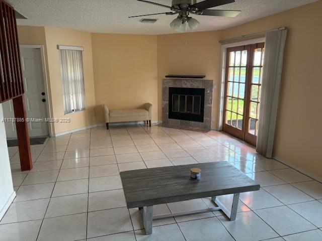 BOCA FONTANA TR E - Residential