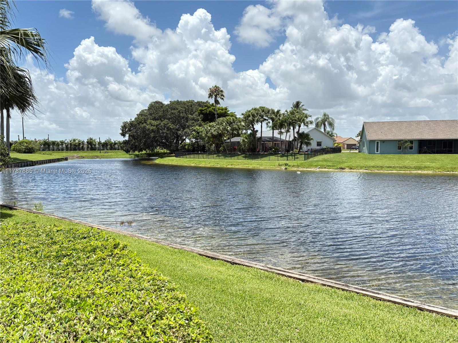BOCA FONTANA TR E - Residential