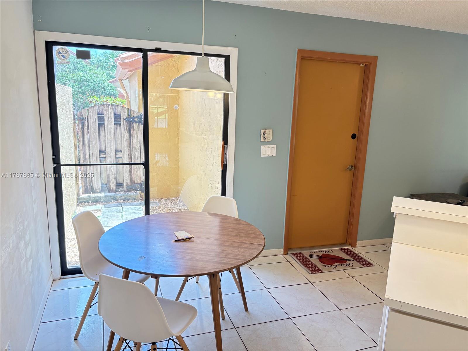 BOCA FONTANA TR E - Residential