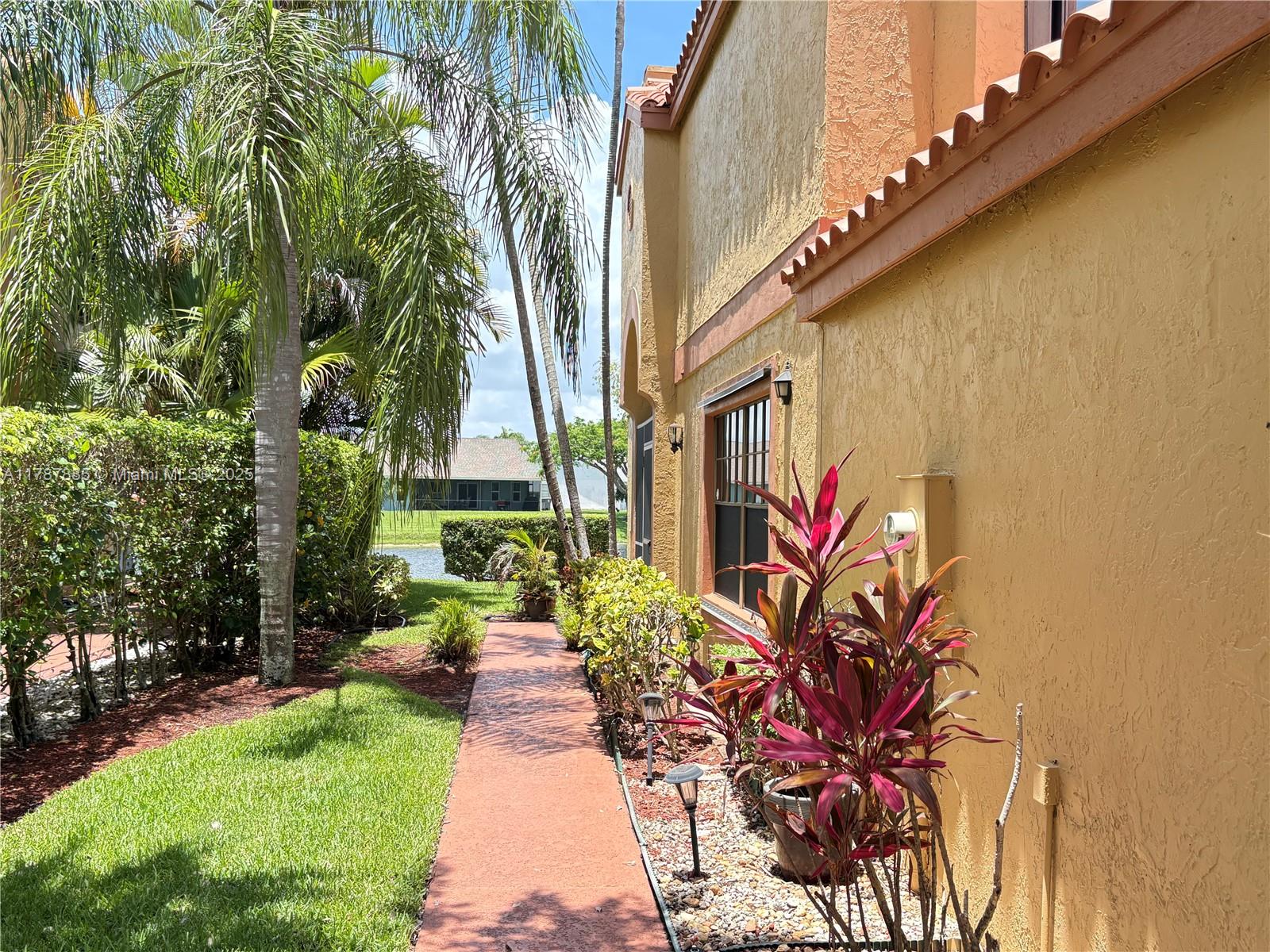 BOCA FONTANA TR E - Residential