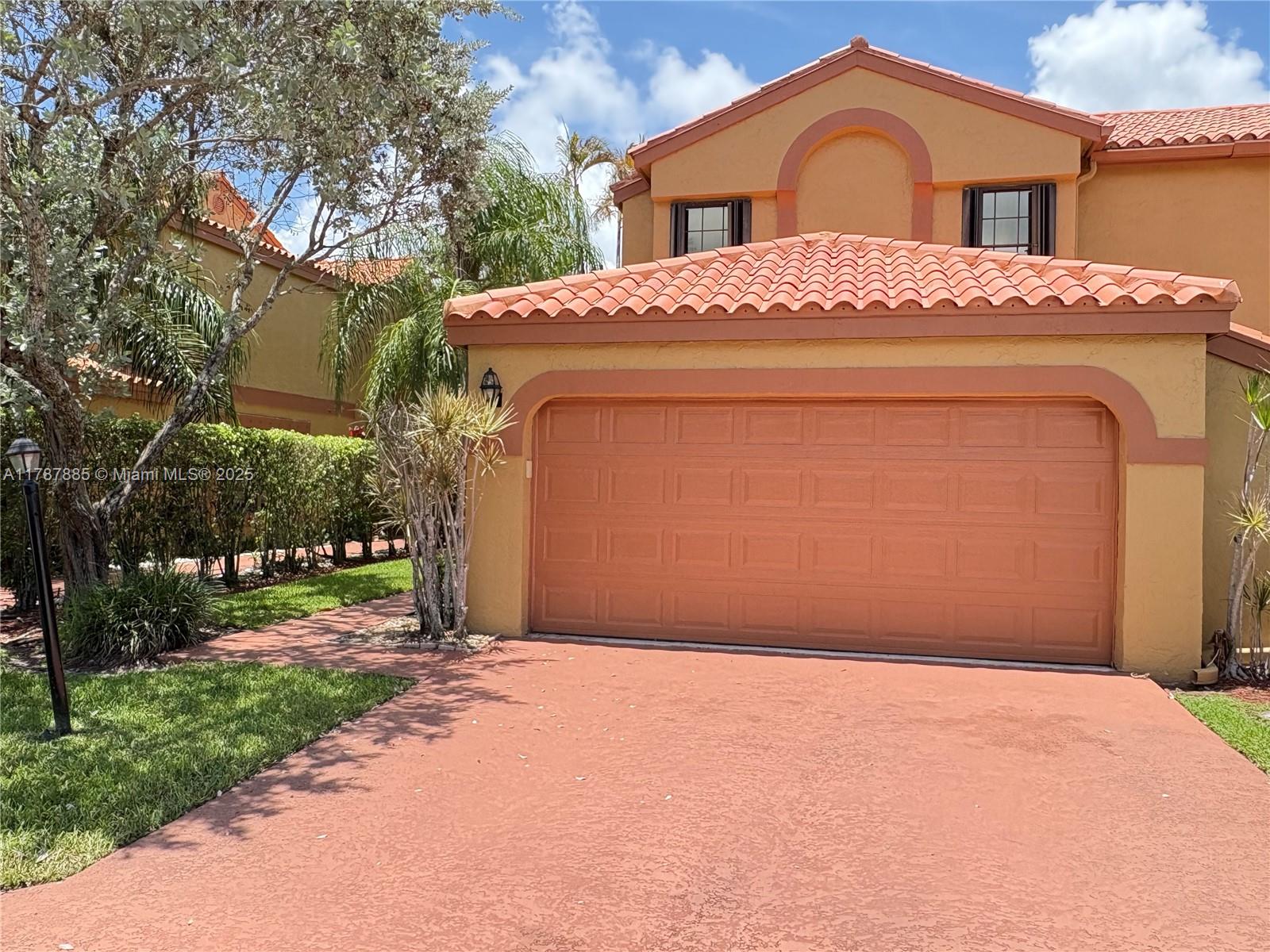 BOCA FONTANA TR E - Residential