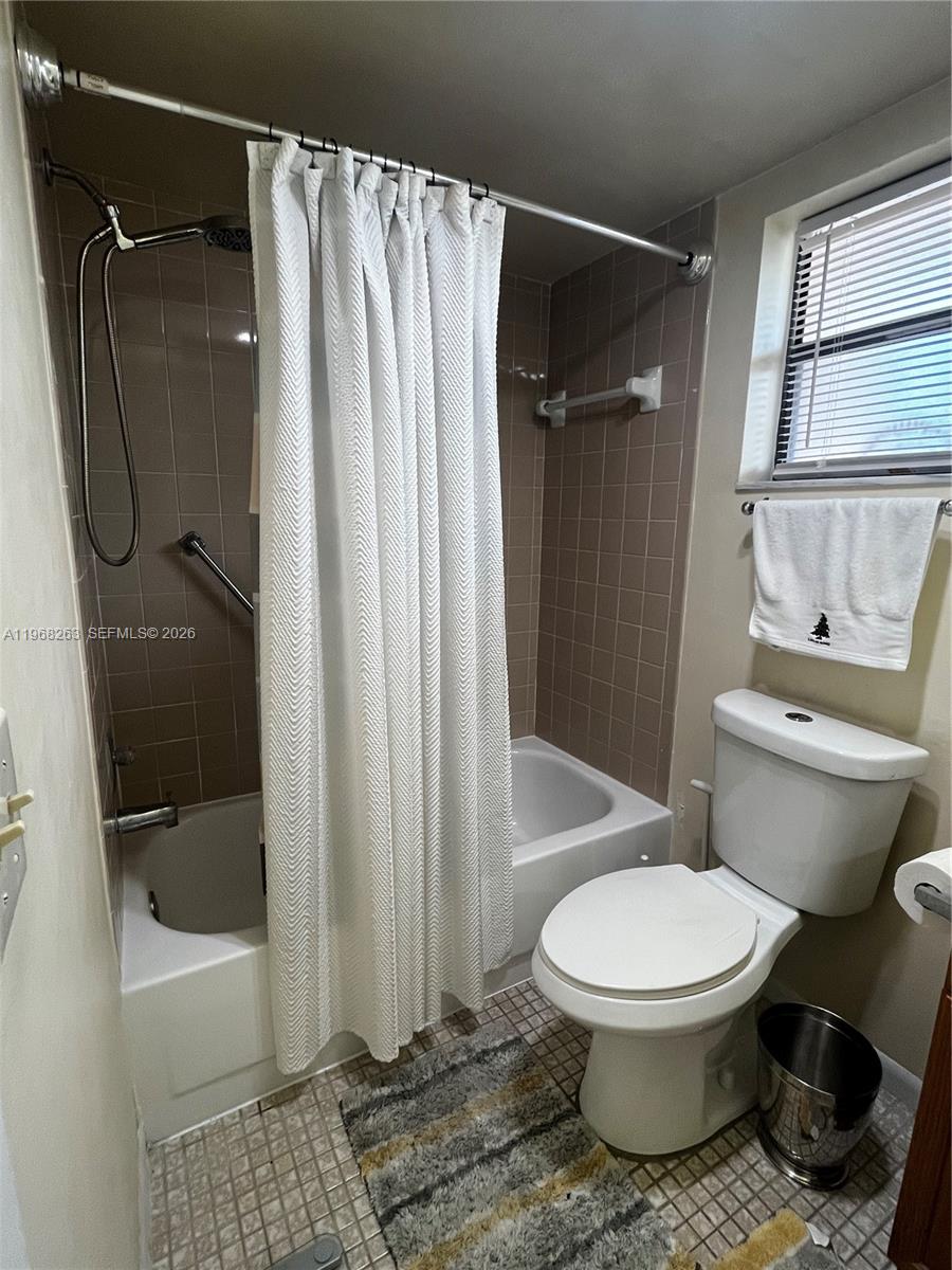 SUNRISE LAKES 165 CONDO - Residential