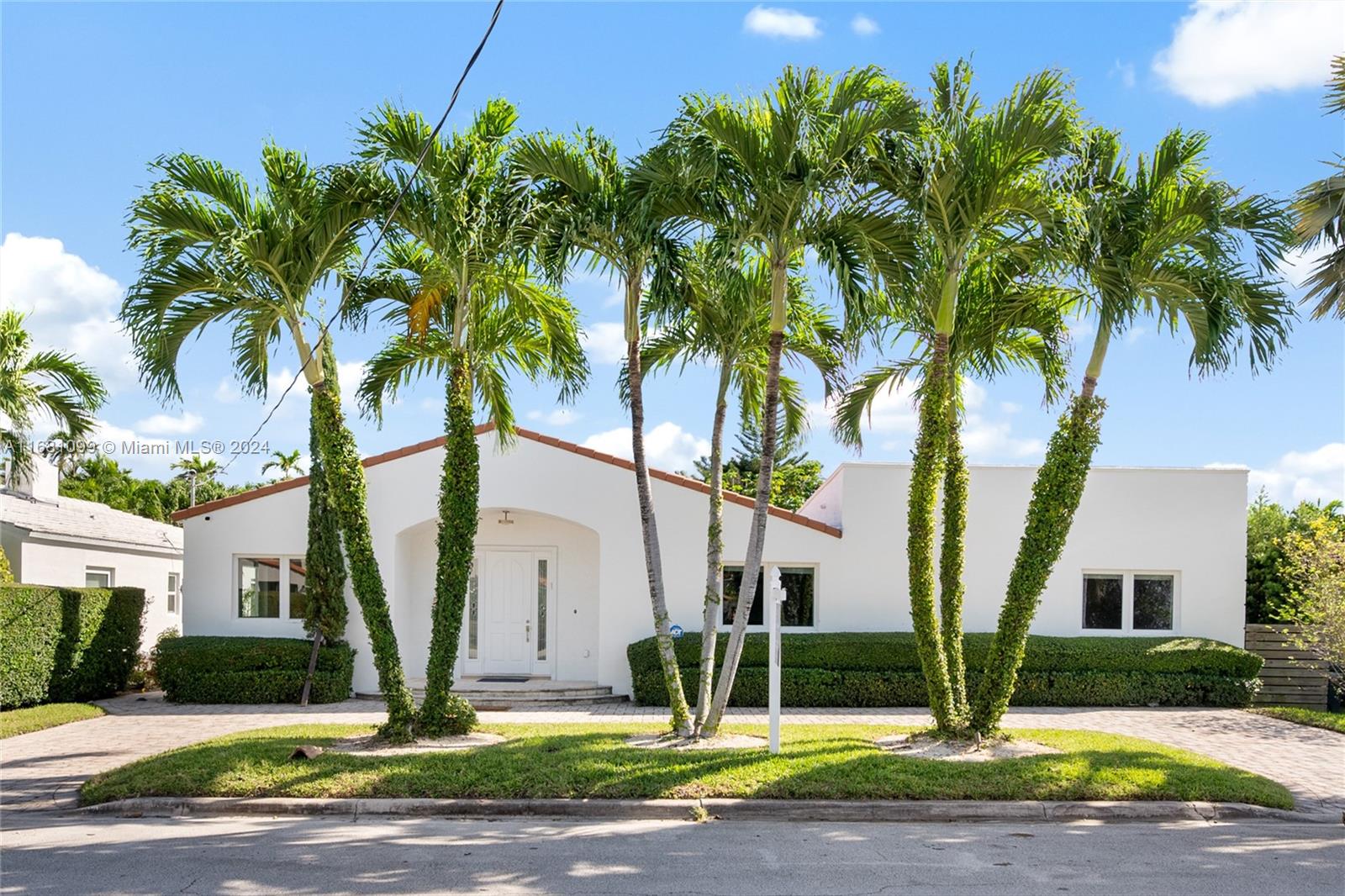 8851 Dickens Ave, Surfside, Miami-Dade County, Florida - 4 Bedrooms  
3 Bathrooms - 