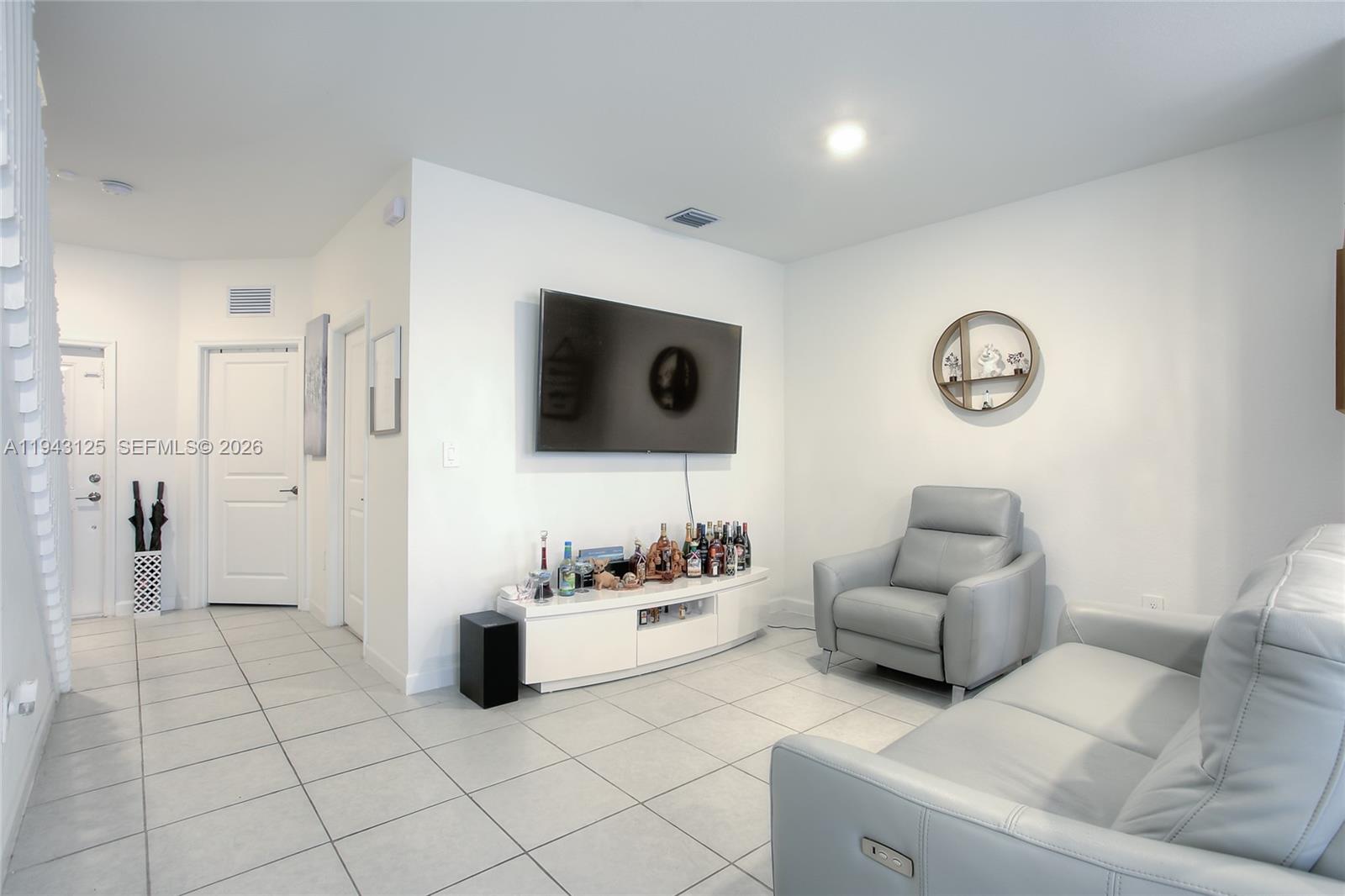 SILVER PALM RESIDENTIAL H - Residential