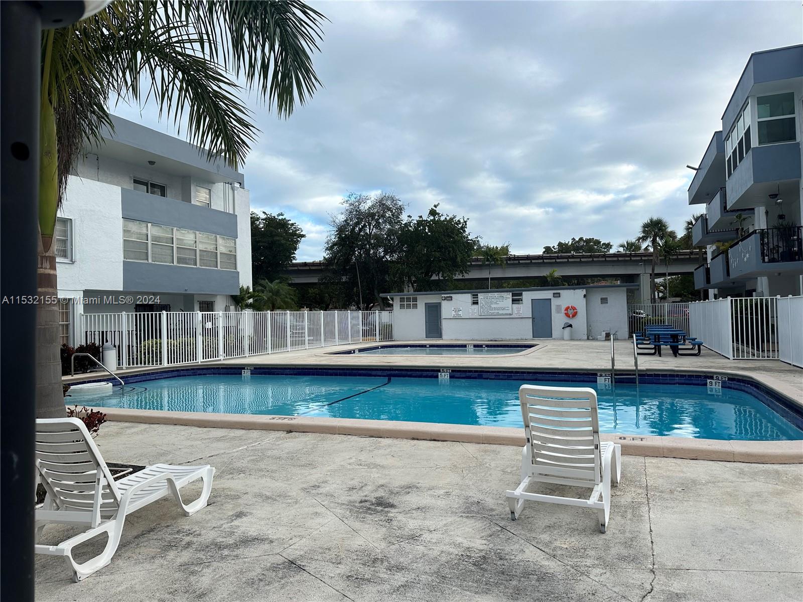 GROVE GARDENS CONDO - Residential