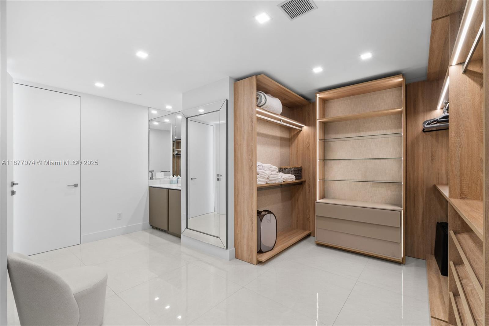 18975 COLLINS CONDO - Residential Lease