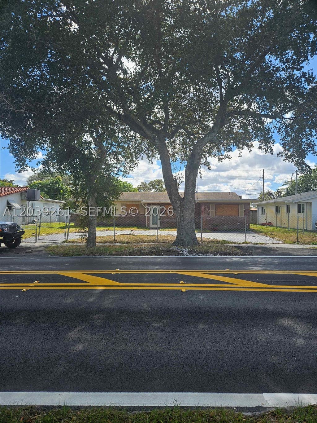 Photo of 4506 Taft St, Hollywood, FL 33021 (MLS # A12039261)