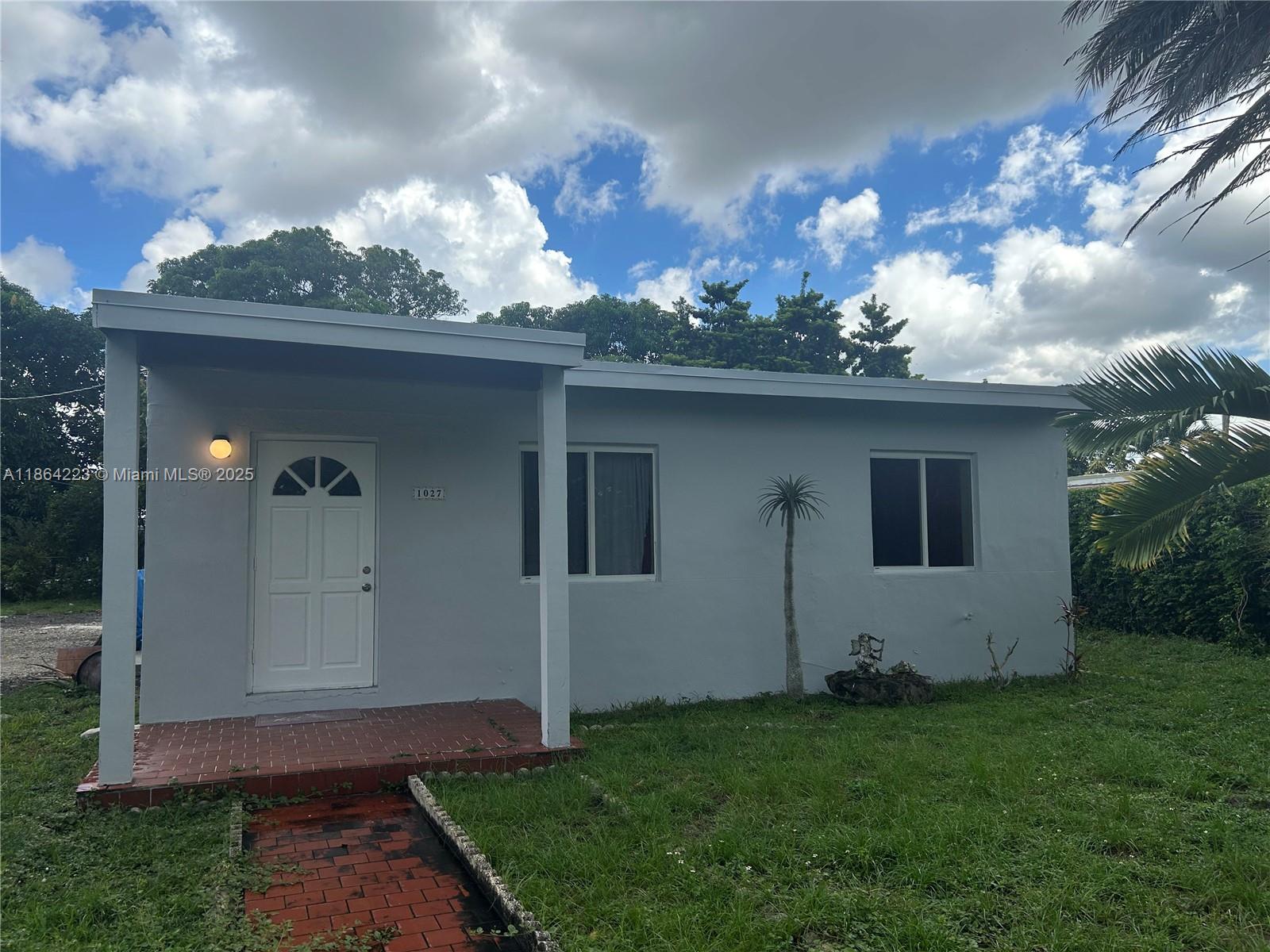 HIALEAH HEAVEN AWAITS!! THIS CHARMING AND COZY 2 BEDROOMS 1 BATH, SINGLE FAMILY HOME FOR RENT IS PERFECT FOR INDIVIDUALS OR SMALL FAMILIES. ALSO WITH IT'S PRIME LOCATION YOU'LL BENEFIT FROM A LARGE FENCED YARD, EASY ACCESS TO MAJOR EXPRESSWAYS AND HIGHWAYS, MAKING COMMUTES TO ALL AREAS OF MIAMI-DADE A BREEZE, PLUS LOCAL PARKS,HOSPITALS, SCHOOLS, AIRPORT, SHOPPING AREAS AND MANY DINNING OPTIONS. DON'T MISS OUT ON THIS FANTASTIC OPPORTUNITY TO RENT IT OUT, ACT FAST AND SCHEDULE YOUR PRIVATE SHOWING!!