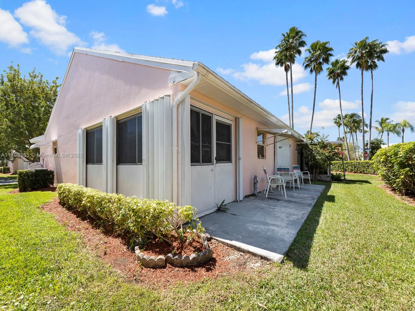 Homestead, Florida 33033, United States, 2 Bedrooms Bedrooms, ,2 BathroomsBathrooms,Residential,Active,125951
