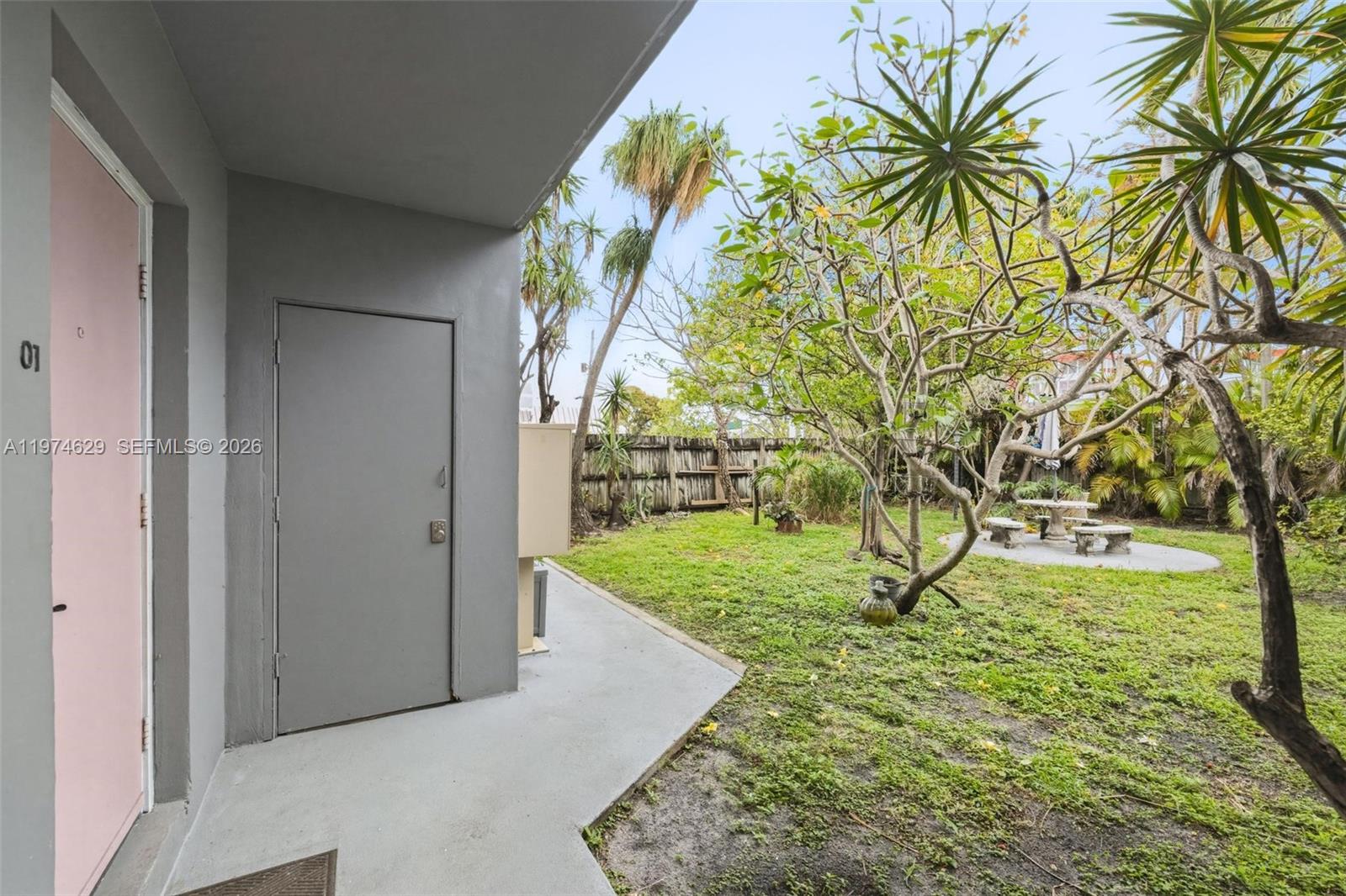 CROISSANT PARK DIXIE CUT- - Residential Lease