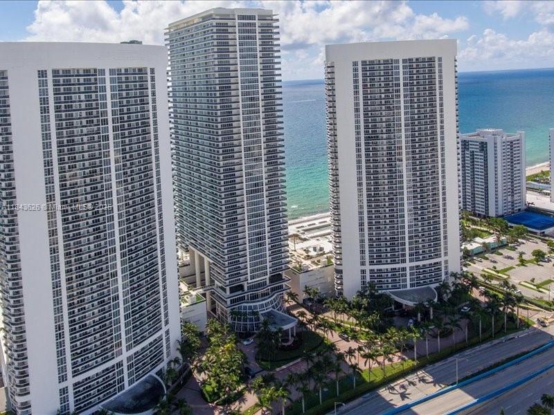 Stunning Intracoastal views from this 37th-floor, 3-bedroom, 3-bathroom residence! This exquisite unit features a Euro-style kitchen with stainless steel appliances, granite countertops, and a spacious terrace. Enjoy world-class amenities, including a state-of-the-art fitness center, three resort-style pools, a full-service spa, a business center, conference rooms, a billiard room, a party room, an on-site restaurant, 24-hour valet, concierge, beach service, covered parking, and 24-hour security. VACANT !! EASY TO SHOW!